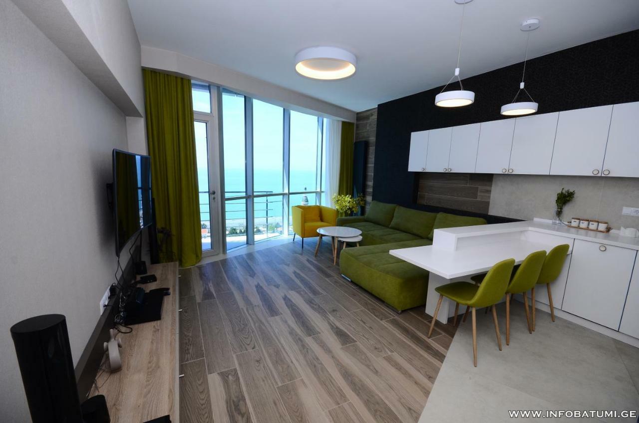 West Apartments Batumi Eksteriør bilde
