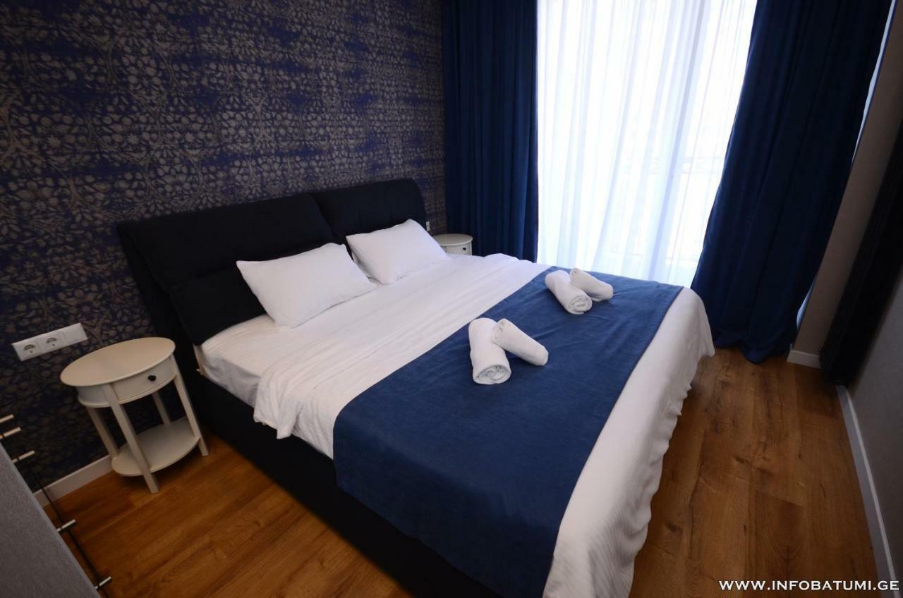 West Apartments Batumi Eksteriør bilde